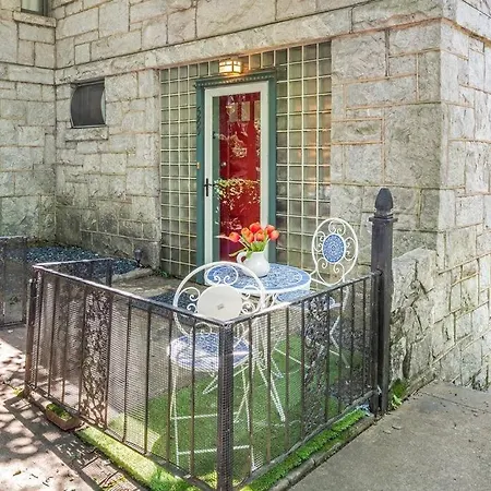 Private Midtown Hidden Gem at Piedmont Park Appartement